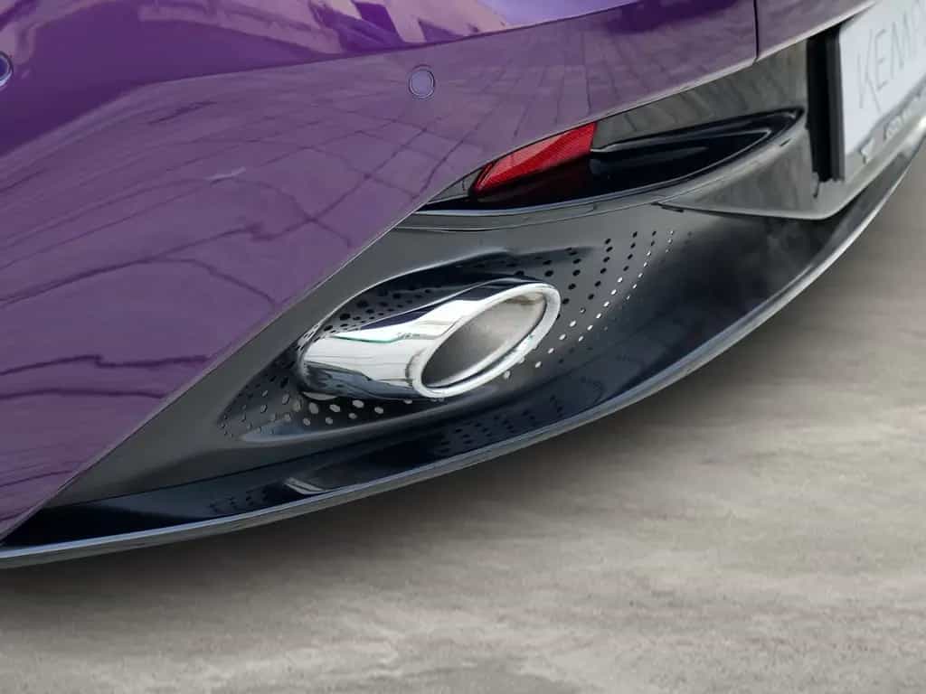 Aston Martin DB12 Storm Purple / Pale Blue null-photo-12