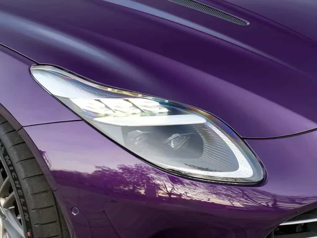 Aston Martin DB12 Storm Purple / Pale Blue null-photo-15