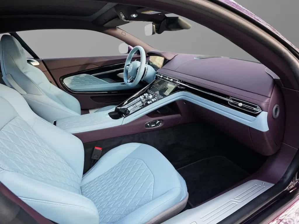 Aston Martin DB12 Storm Purple / Pale Blue null-photo-27