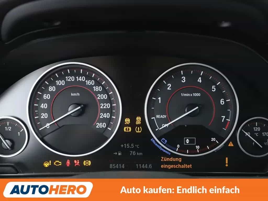 BMW 320 i Sport Line *NAVI*CAM*SHZ*TEMPO*ALU* 06/2017-photo-19