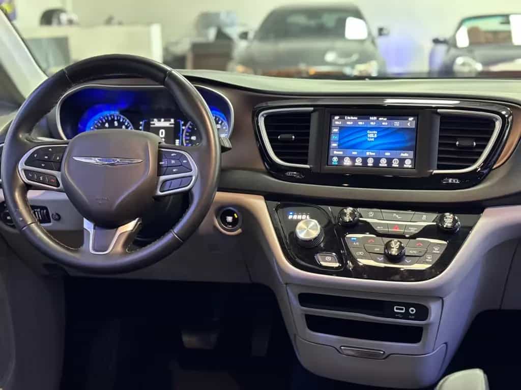 Chrysler Pacifica Touring 3.6 V6/7-Sitze/Kamera/Totw./TV 01/2018-photo-11