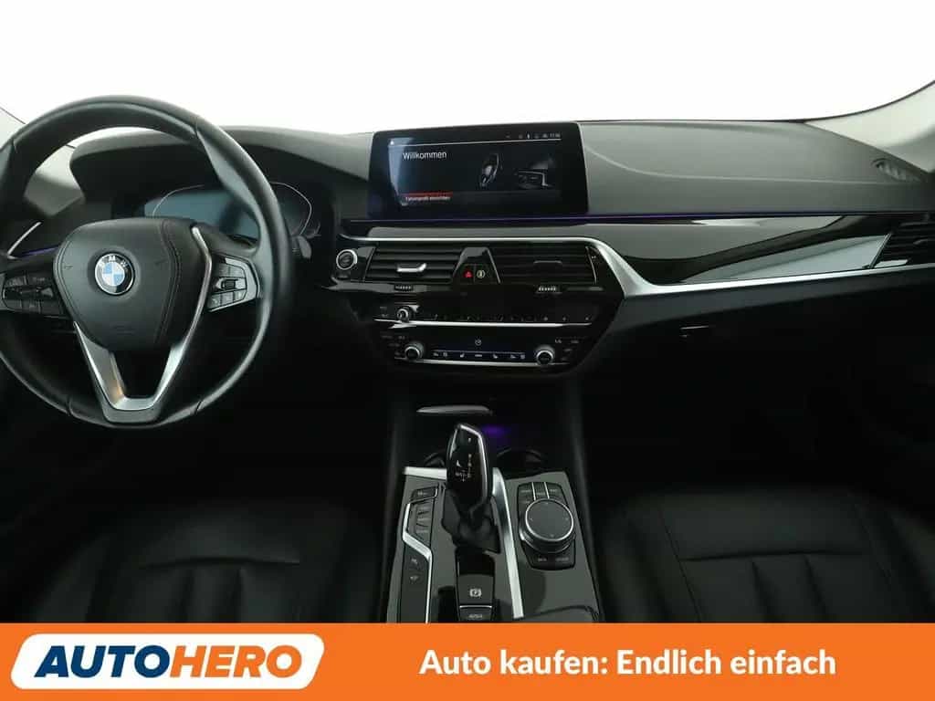 BMW 540 i xDrive Aut.*NAVI*LED*CAM*HUD*SHZ*TEMPO*ALU* 11/2019-photo-11