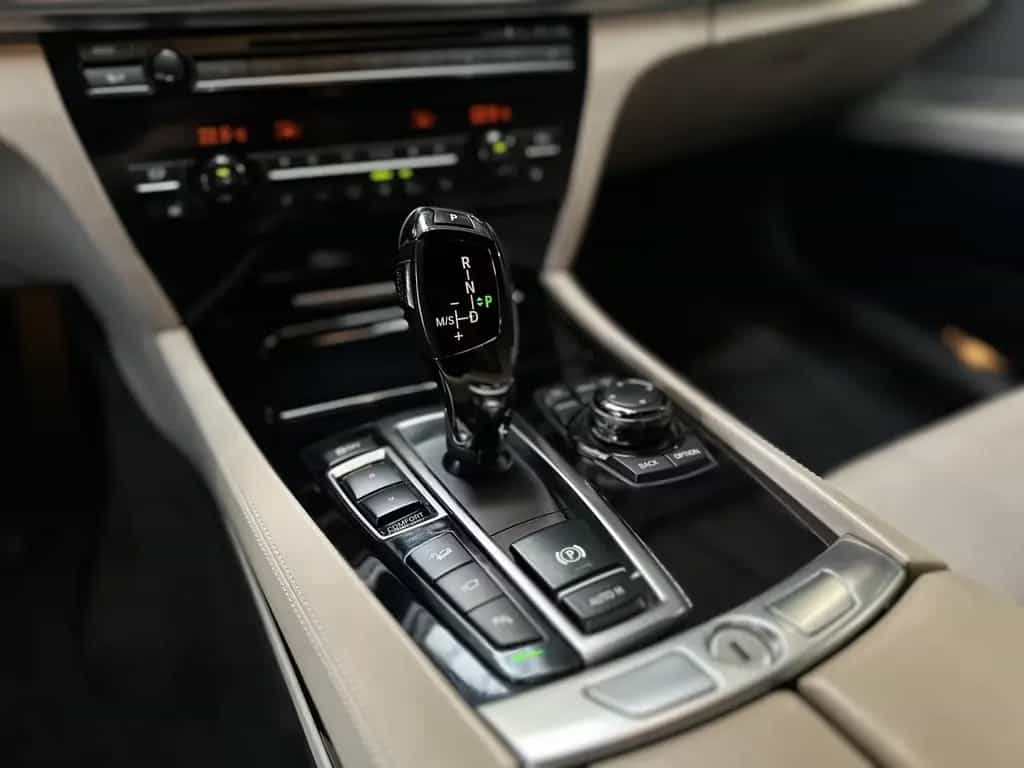 ALPINA B7 Biturbo Allrad 02/2011-photo-18