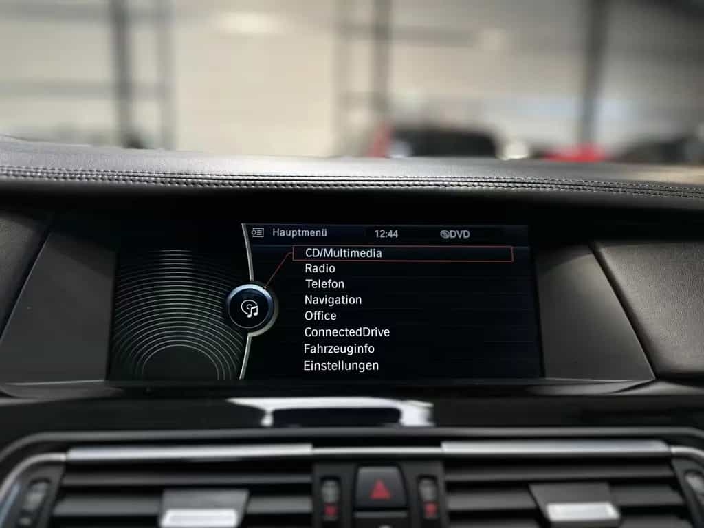 ALPINA B7 Biturbo Allrad 02/2011-photo-19