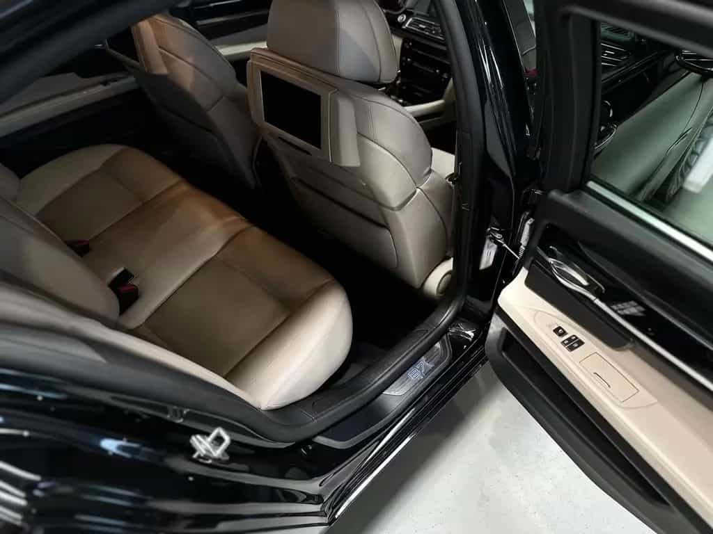 ALPINA B7 Biturbo Allrad 02/2011-photo-28