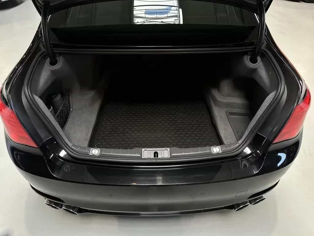ALPINA B7 Biturbo Allrad 02/2011-photo-8