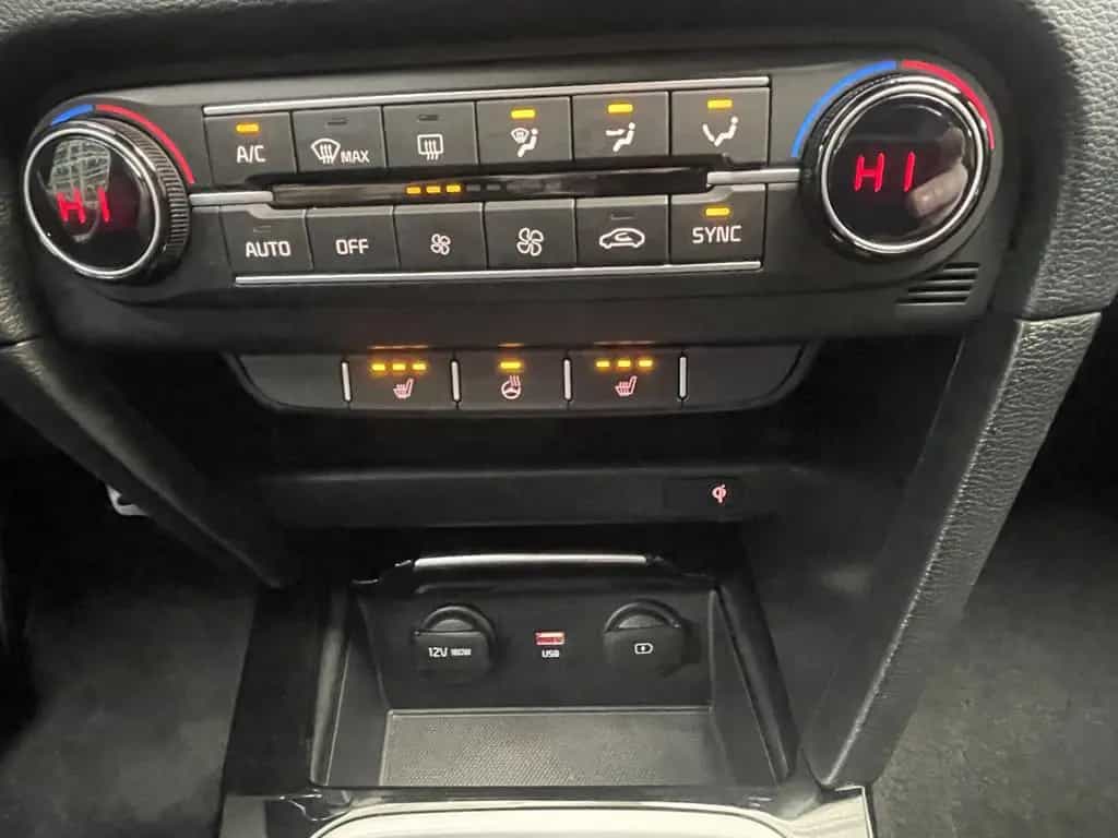 Kia Ceed 1.6T-GDI GT NAV KOM 08/2021-photo-26