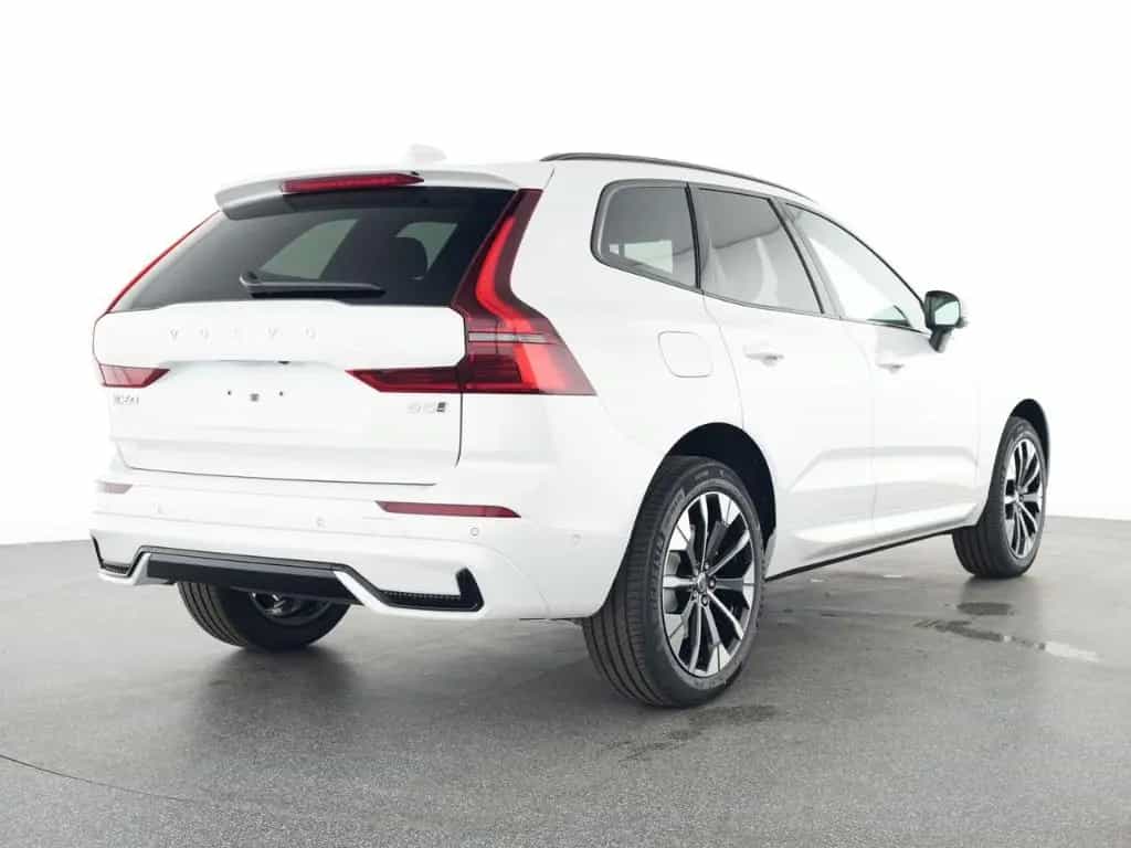 Volvo XC60 FACELIFT Plus Dark AWD HUD Digitales Cockpi 07/2025-photo-1