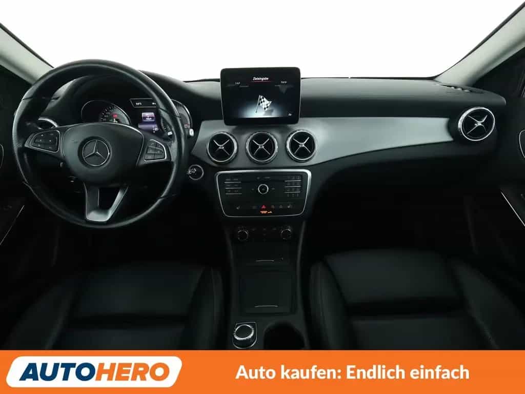 Mercedes-Benz GLA 200 GLA-Klasse GLA 200 Urban Aut.*NAVI*XENON*TEMPO* 10/2016-photo-11