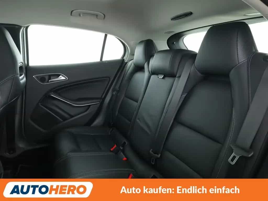 Mercedes-Benz GLA 200 GLA-Klasse GLA 200 Urban Aut.*NAVI*XENON*TEMPO* 10/2016-photo-13
