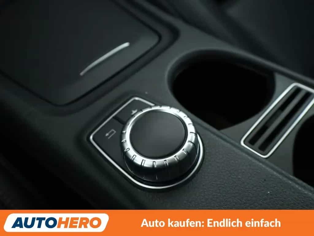 Mercedes-Benz GLA 200 GLA-Klasse GLA 200 Urban Aut.*NAVI*XENON*TEMPO* 10/2016-photo-24