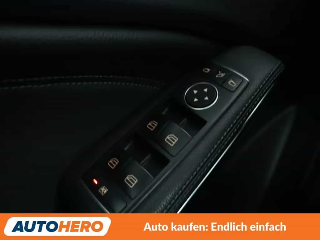 Mercedes-Benz GLA 200 GLA-Klasse GLA 200 Urban Aut.*NAVI*XENON*TEMPO* 10/2016-photo-30