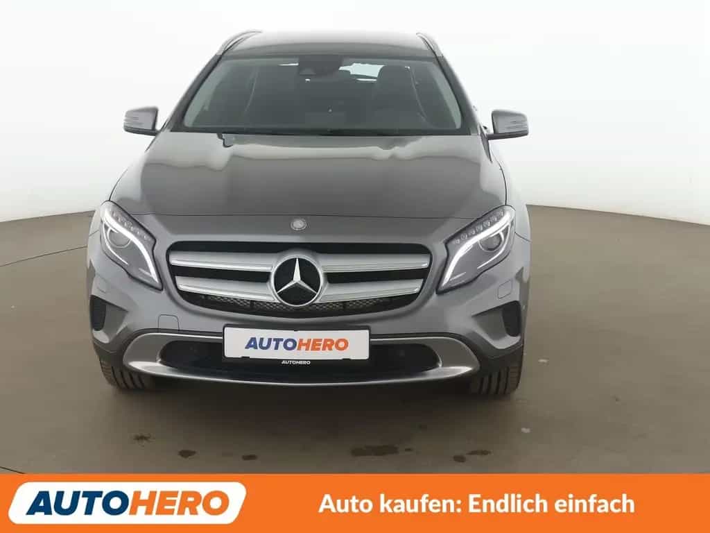 Mercedes-Benz GLA 200 GLA-Klasse GLA 200 Urban Aut.*NAVI*XENON*TEMPO* 10/2016-photo-8