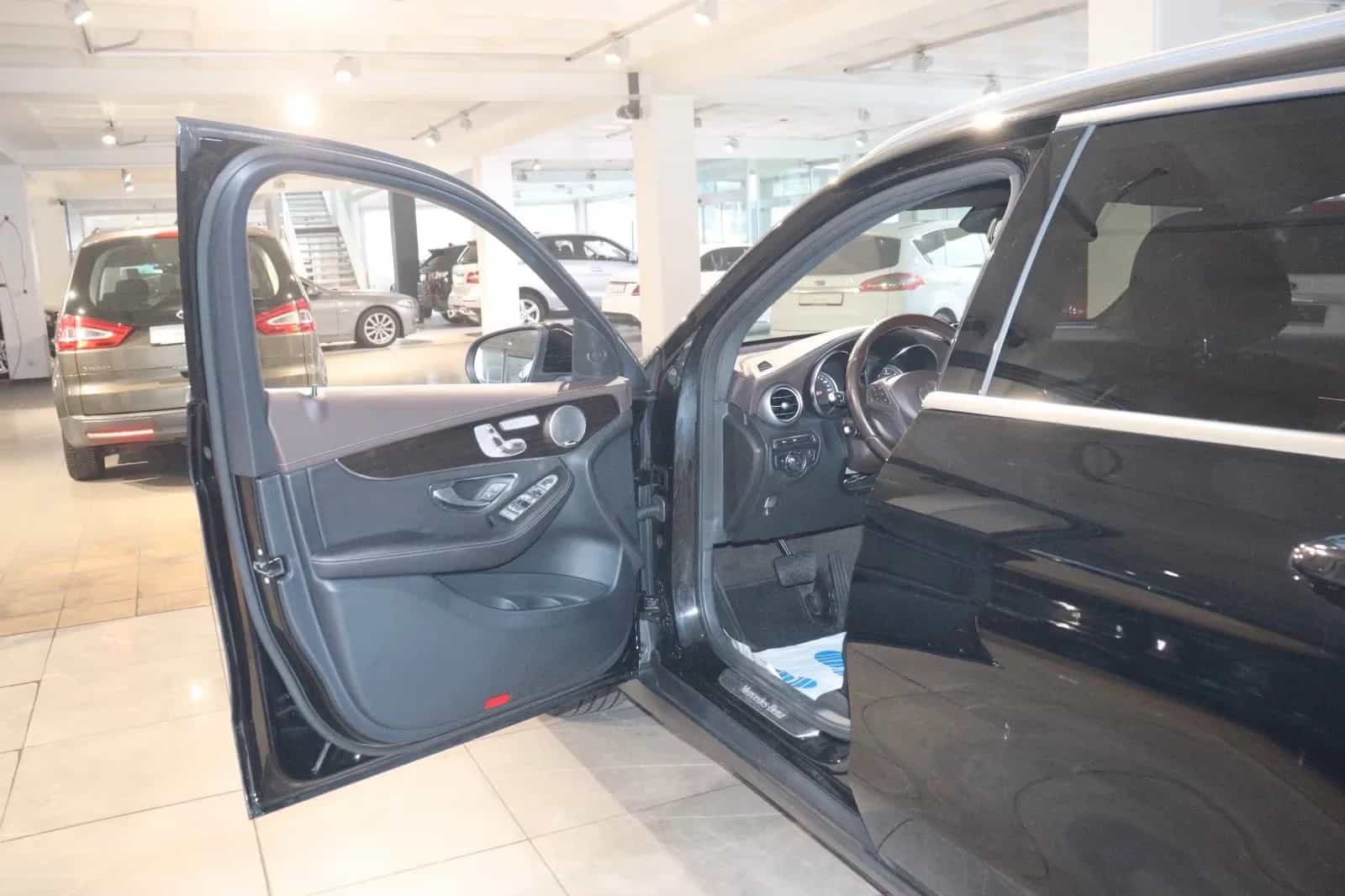 Mercedes-Benz GLC-Class 250 12/2016-photo-10