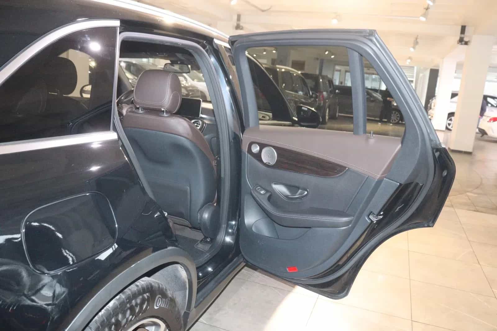 Mercedes-Benz GLC-Class 250 12/2016-photo-16