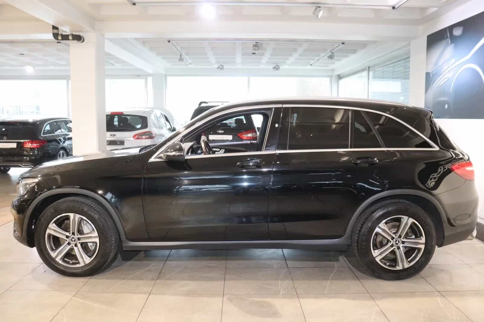 Mercedes-Benz GLC-Class 250 12/2016-photo-5
