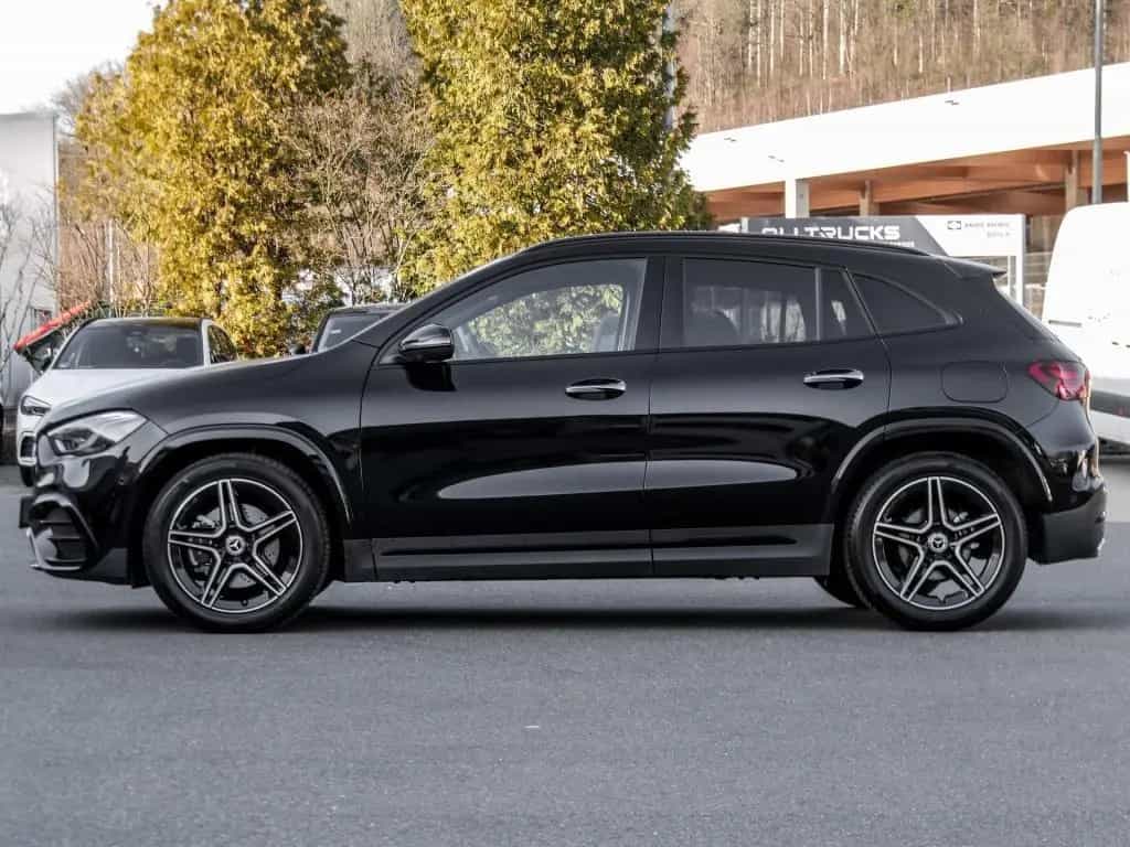 Mercedes-Benz GLA-Class 200 AMG-Sport/Pano/MBeam/Distr/Night/AHK/360 01/2025-photo-20