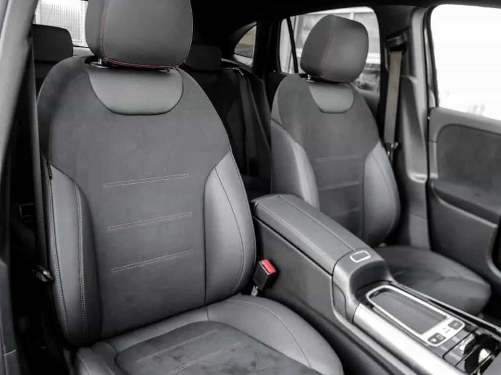 Mercedes-Benz GLA-Class 200 AMG-Sport/Pano/MBeam/Distr/Night/AHK/360 01/2025-photo-6