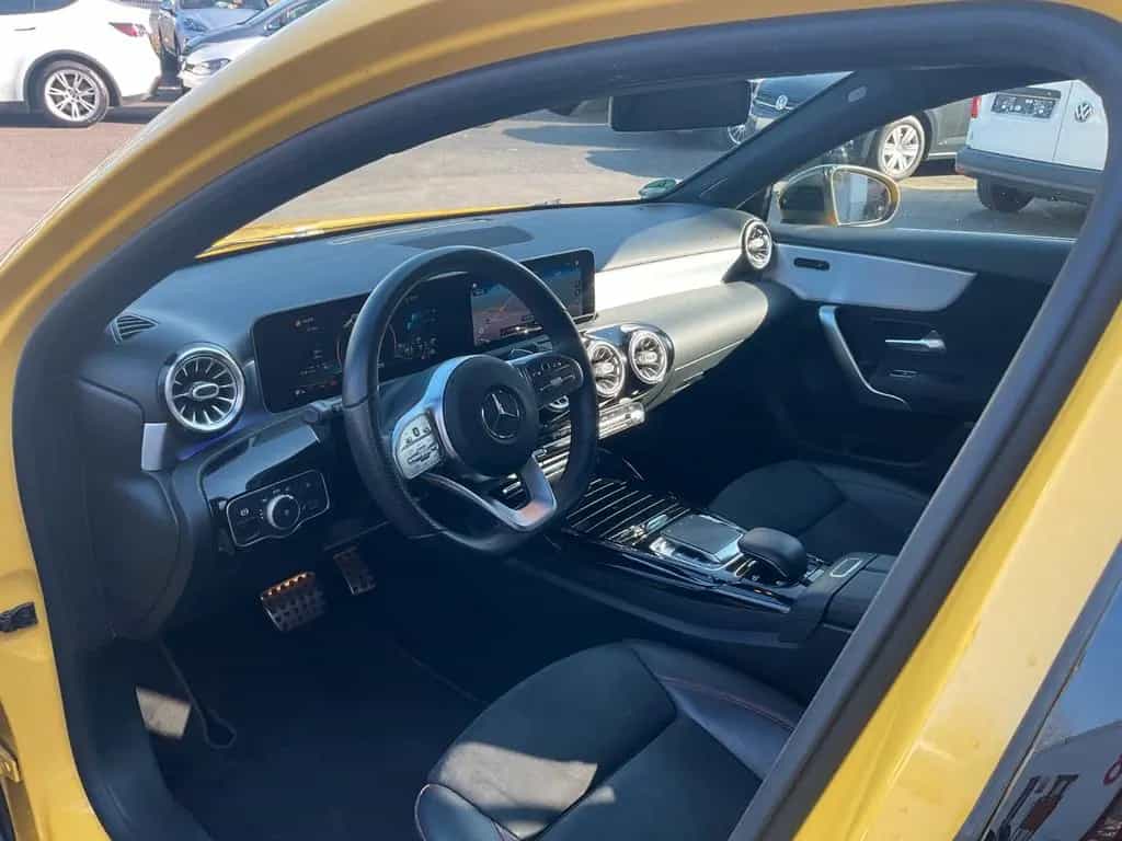 Mercedes-Benz A-Class 35 AMG 4Matic AERO PAKET 360 Kamera Navi SHZ 10/2019-photo-11