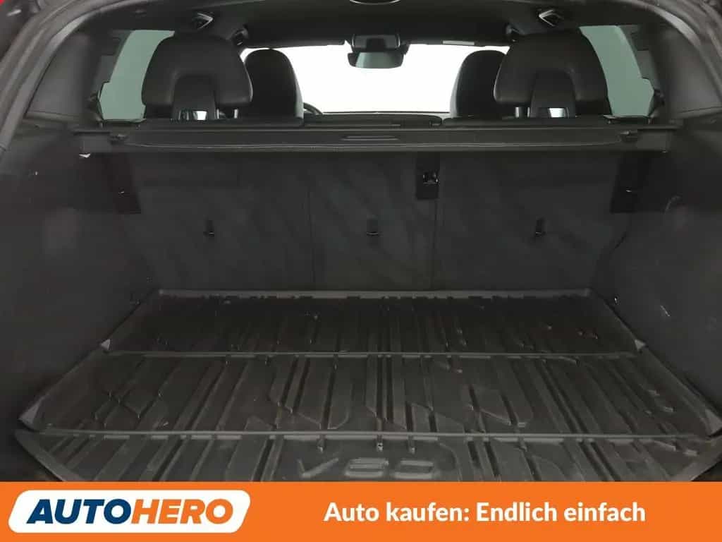 Volvo V60 2.4 D4 Summum AWD Aut.*NAVI*BiXENON*CAM*SHZ* 12/2016-photo-17
