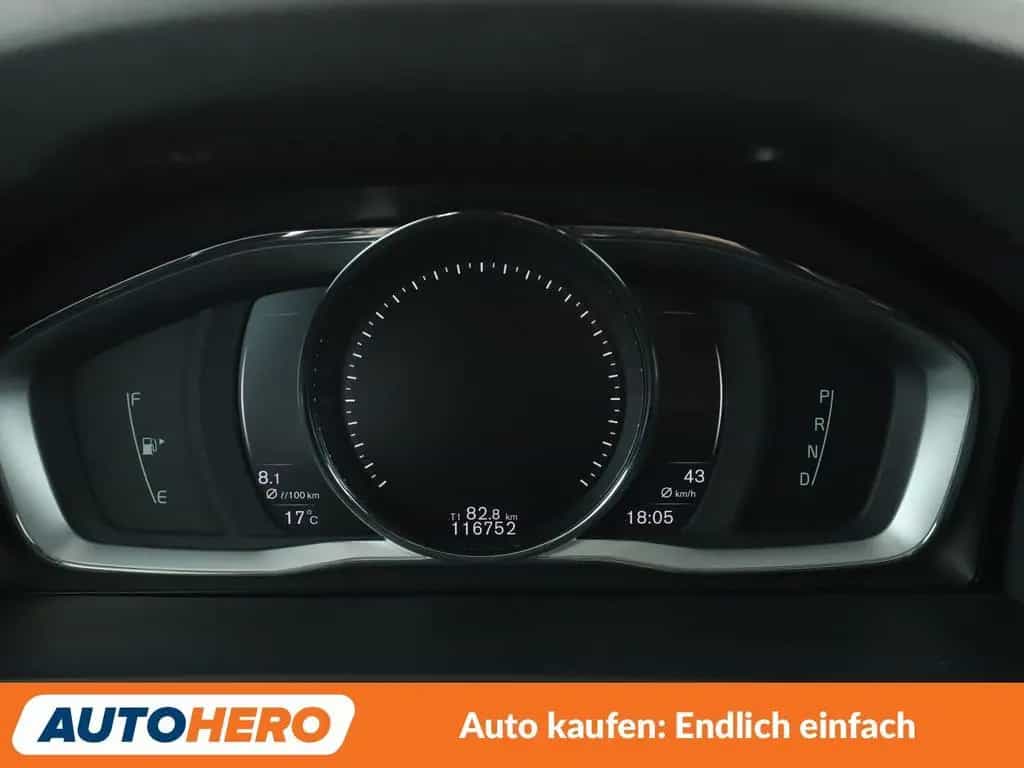 Volvo V60 2.4 D4 Summum AWD Aut.*NAVI*BiXENON*CAM*SHZ* 12/2016-photo-19