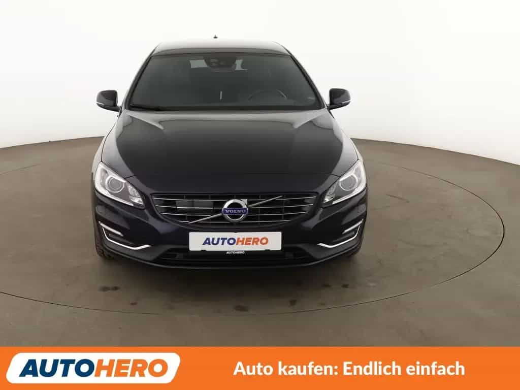 Volvo V60 2.4 D4 Summum AWD Aut.*NAVI*BiXENON*CAM*SHZ* 12/2016-photo-8