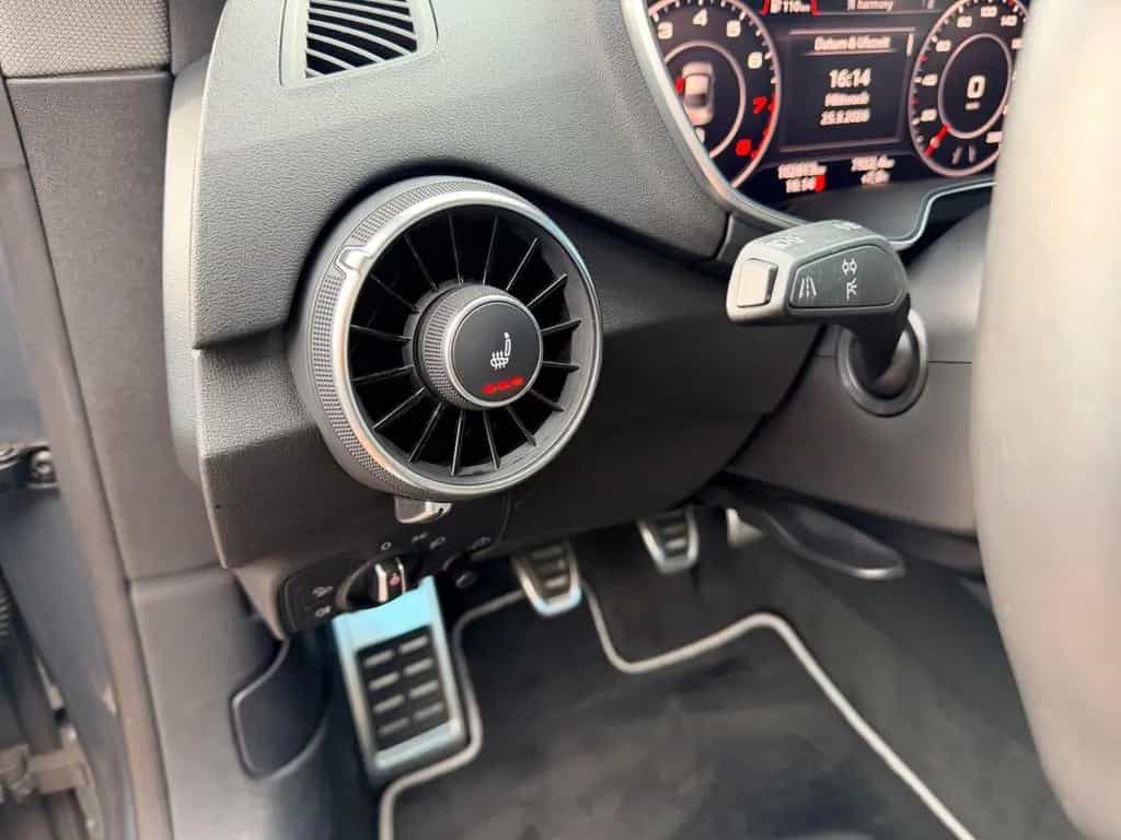 Audi TT Coupe 2.0 TFSI 06/2015-photo-9