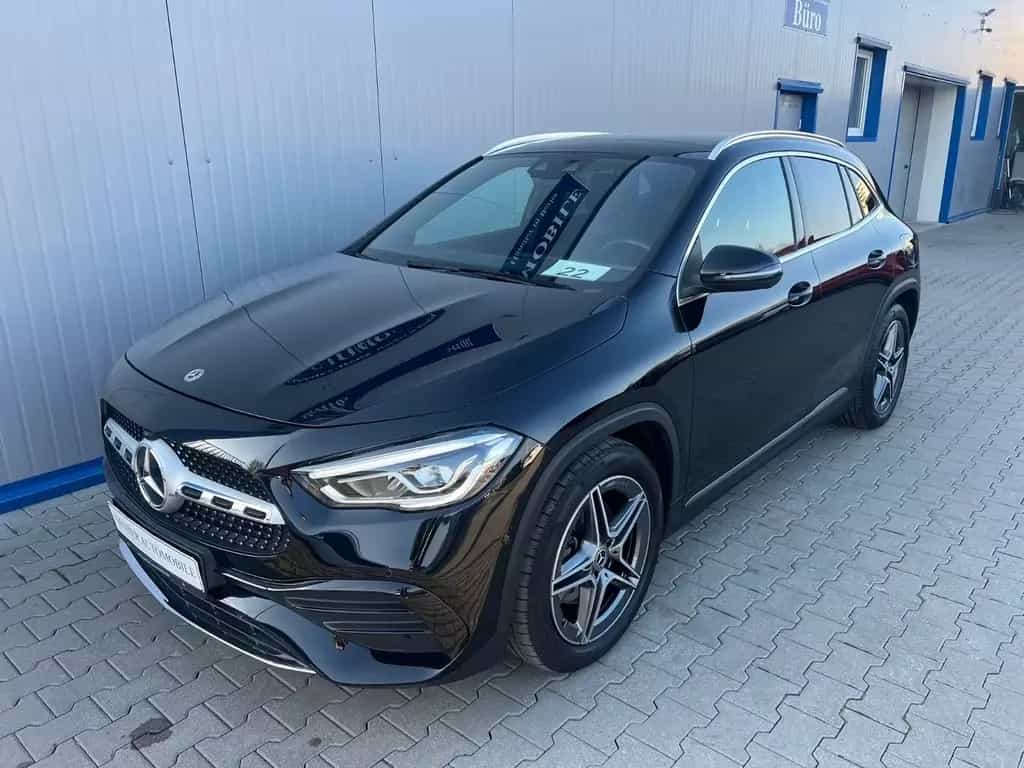 Mercedes-Benz GLA-Class 250 4MATIC 8G AMG-LINE PANORAMA LED KAMERA 04/2021-photo-0