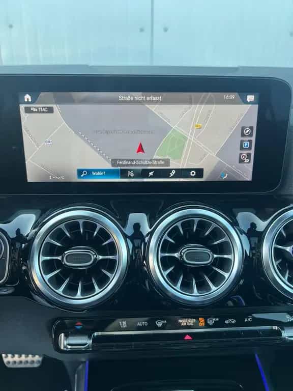 Mercedes-Benz GLA-Class 250 4MATIC 8G AMG-LINE PANORAMA LED KAMERA 04/2021-photo-20