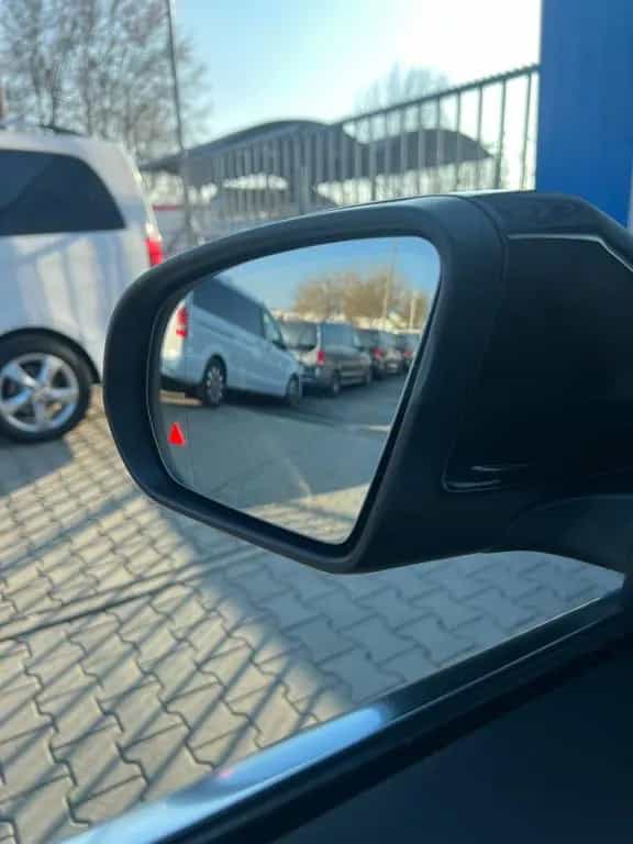 Mercedes-Benz GLA-Class 250 4MATIC 8G AMG-LINE PANORAMA LED KAMERA 04/2021-photo-31