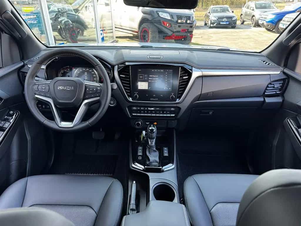 Isuzu D-Max Double Cab 4WD LSE LED ACC PDC KAMERA 06/2025-photo-12