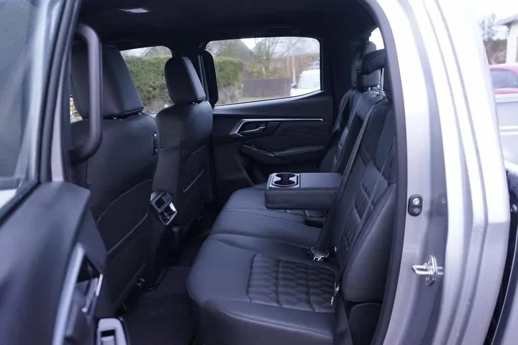 Isuzu D-Max 1.9D Double Cab 4WD LSE*LED*KAMERA*AKTION* 01/2026-photo-11