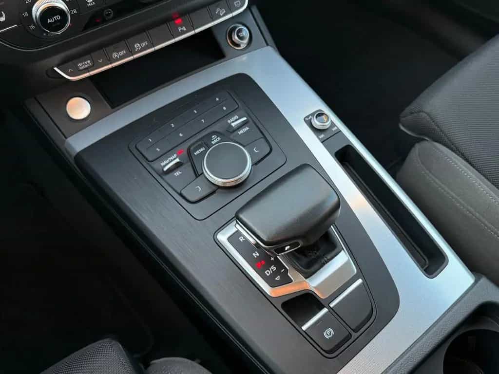 Audi Q5 40 TDI quattro sport|Anhängerkupplung|Xenon 09/2018-photo-17