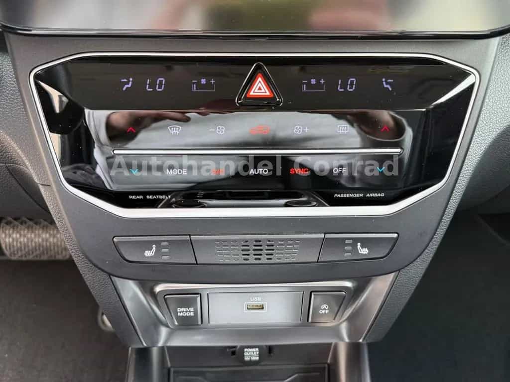 Ssangyong Tivoli Grand 1-5 T-GDI*AUTOMATIK*LEDER*1.HAND 08/2024-photo-24