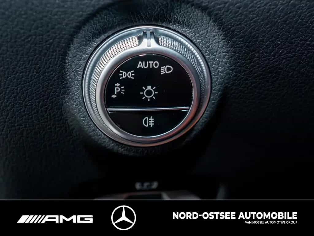 Mercedes-Benz C 300 d T AMG NIGHT 360 AHK PANO STDHZG MEMORY 09/2022-photo-12