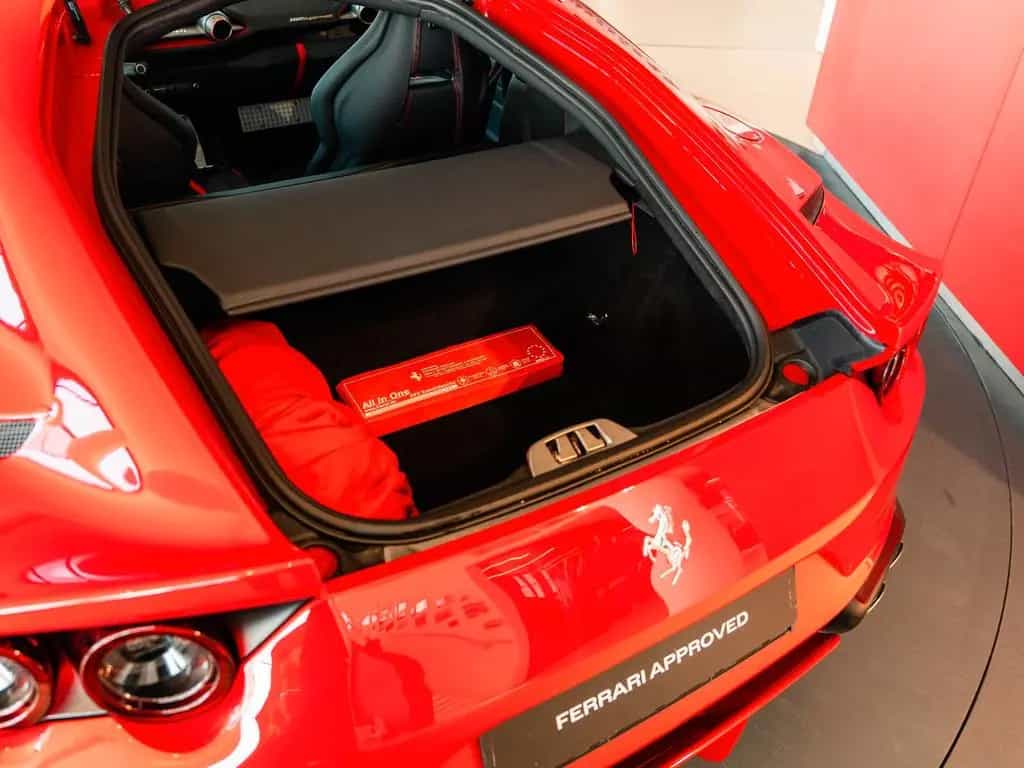 Ferrari 812 Superfast Rosso70Anni*JBL*Lift*Apple-Carplay 12/2020-photo-10