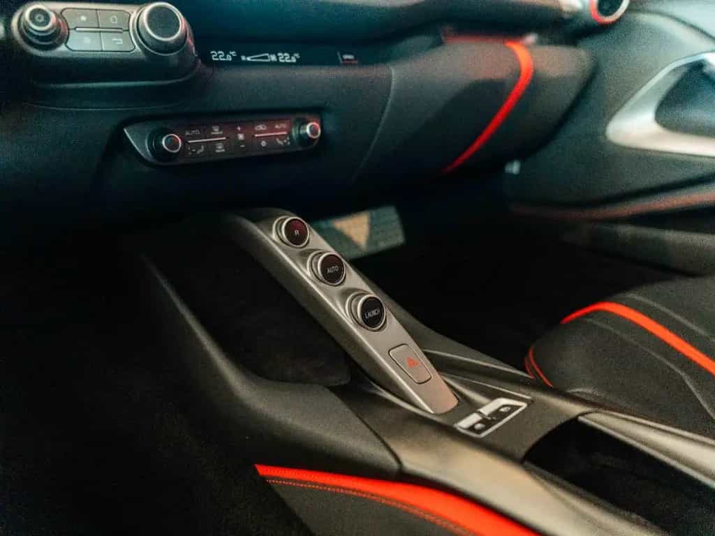 Ferrari 812 Superfast Rosso70Anni*JBL*Lift*Apple-Carplay 12/2020-photo-24