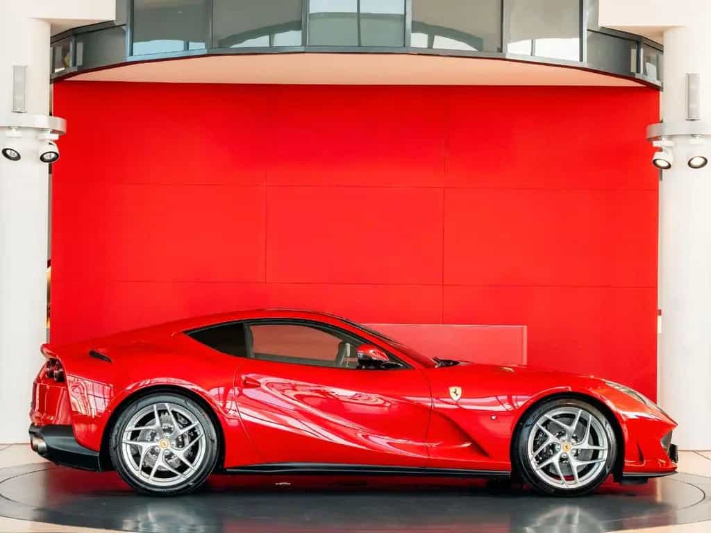 Ferrari 812 Superfast Rosso70Anni*JBL*Lift*Apple-Carplay 12/2020-photo-7