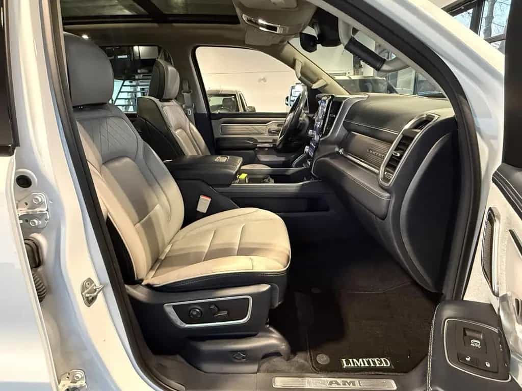 Dodge RAM 1500 5.7 LIMITED/SPORT/HK/PANO/LUFT/10Anniv. 04/2022-photo-35
