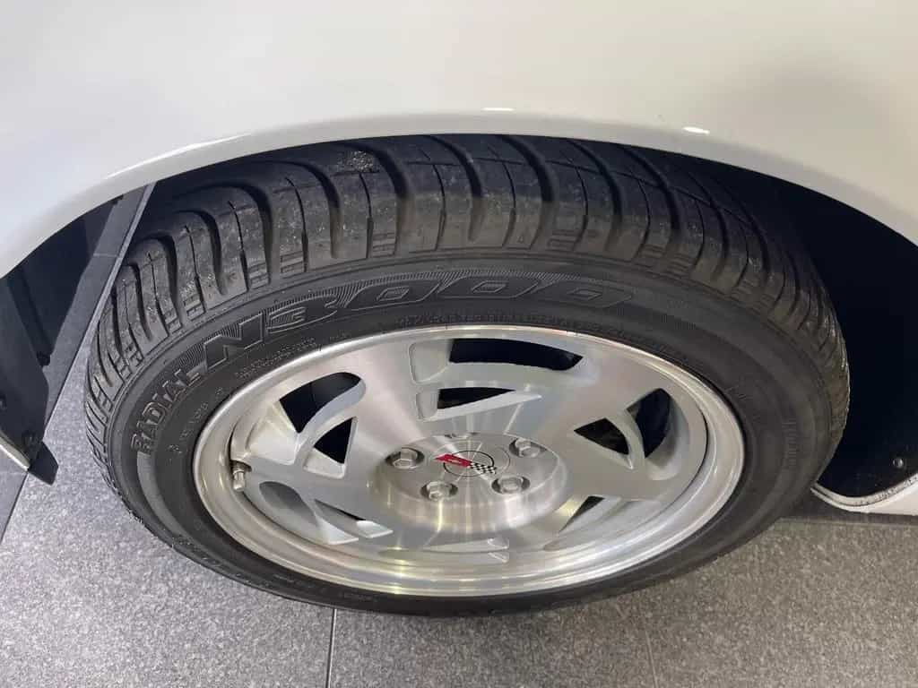 Corvette C4 Cabrio Schaltgetriebe orig. 38.400km 04/1990-photo-6