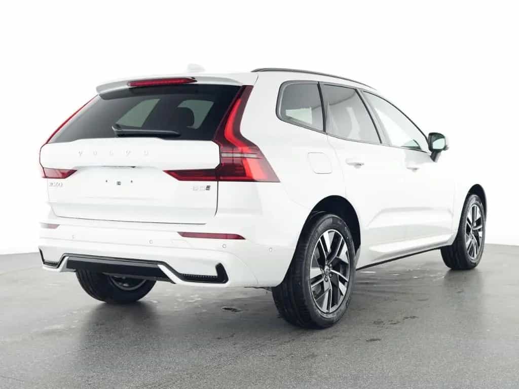 Volvo XC60 FACELIFT Plus Dark AWD HUD Digitales Cockpi 07/2025-photo-1
