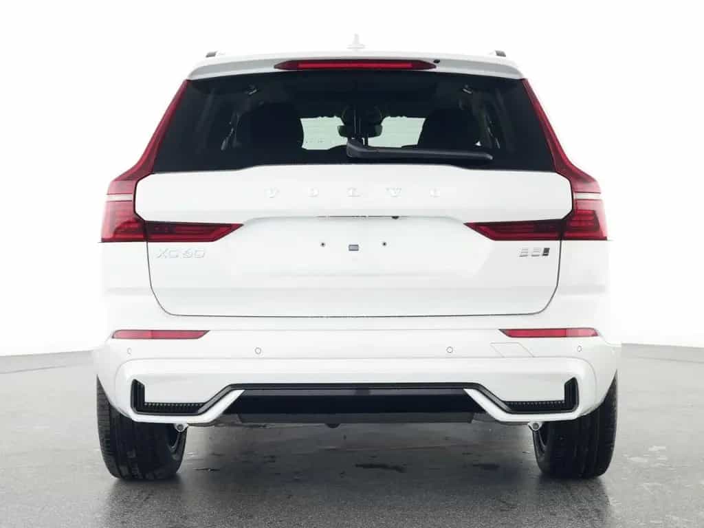 Volvo XC60 FACELIFT Plus Dark AWD HUD Digitales Cockpi 07/2025-photo-2