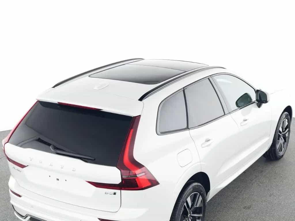 Volvo XC60 FACELIFT Plus Dark AWD HUD Digitales Cockpi 07/2025-photo-5