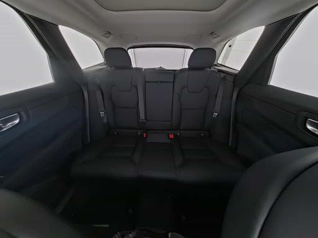 Volvo XC60 FACELIFT Plus Dark AWD HUD Digitales Cockpi 07/2025-photo-9