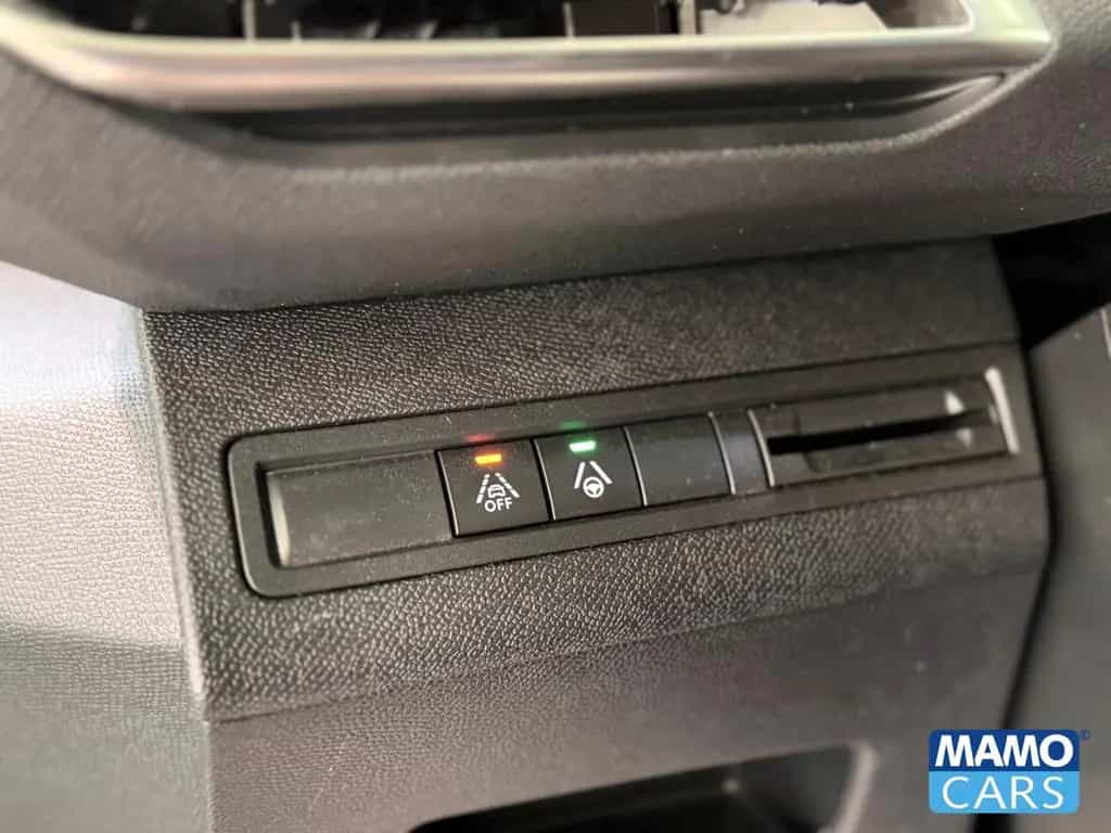 Peugeot 3008 GT ACC/BLIS/CAM/SHZ/NAVI/APPLE/DRIVEMODE 12/2023-photo-25