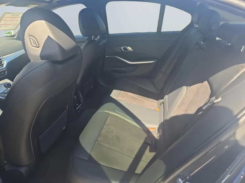 BMW 3 Series 320 i M Sport Shadow *Indiviudal*Pano*HUD*Keyles 06/2020-photo-12