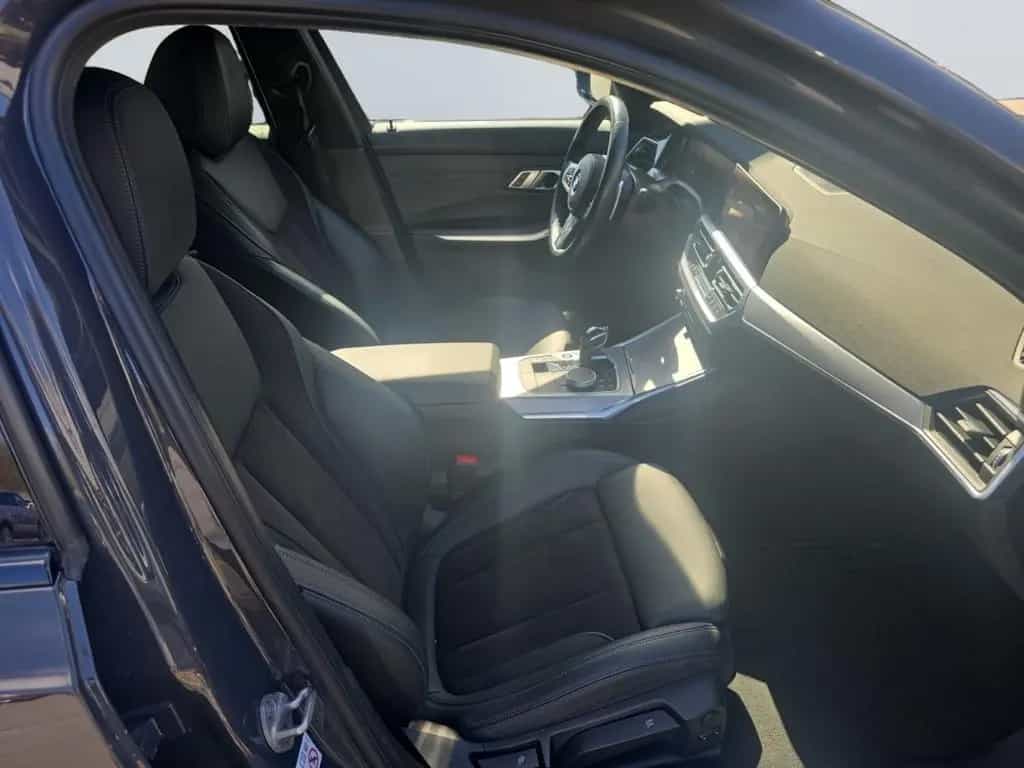BMW 3 Series 320 i M Sport Shadow *Indiviudal*Pano*HUD*Keyles 06/2020-photo-16