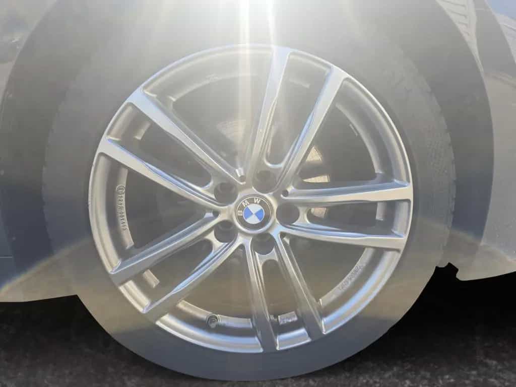 BMW 3 Series 320 i M Sport Shadow *Indiviudal*Pano*HUD*Keyles 06/2020-photo-17