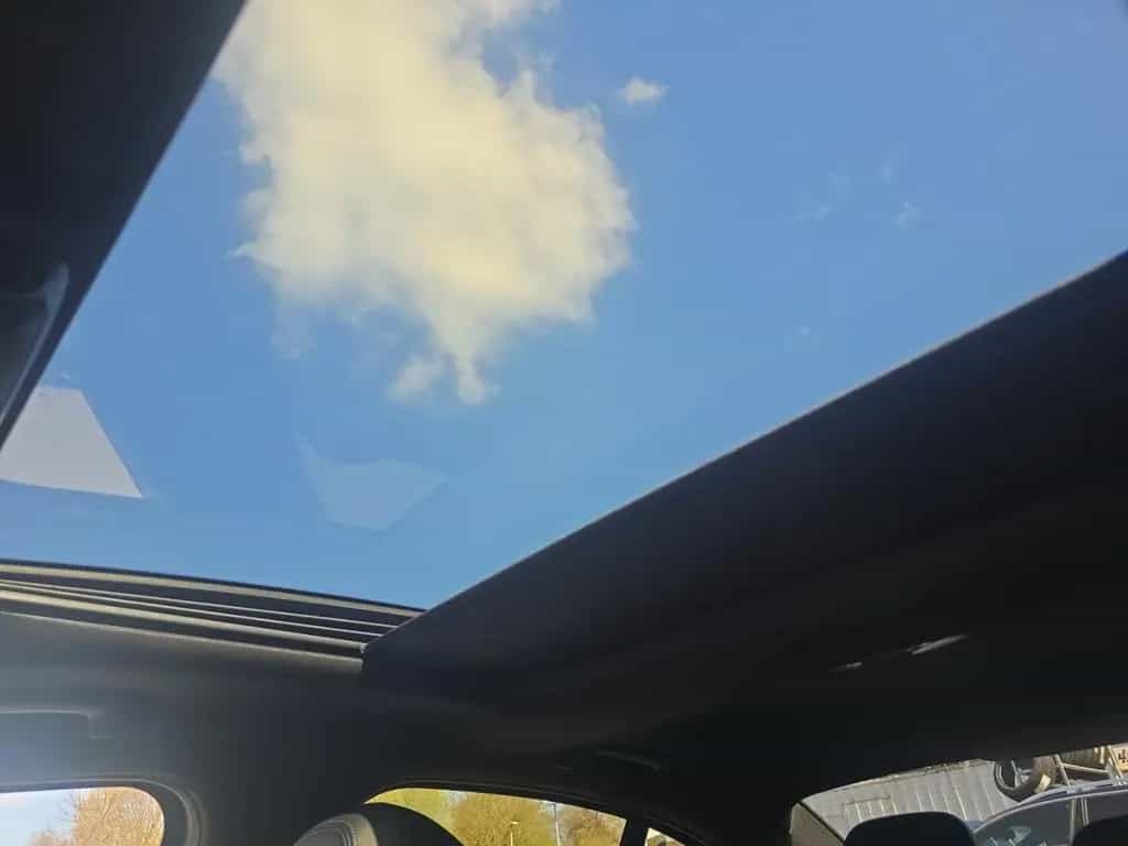 BMW 3 Series 320 i M Sport Shadow *Indiviudal*Pano*HUD*Keyles 06/2020-photo-25