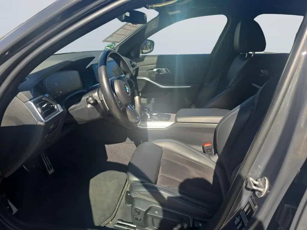 BMW 3 Series 320 i M Sport Shadow *Indiviudal*Pano*HUD*Keyles 06/2020-photo-5